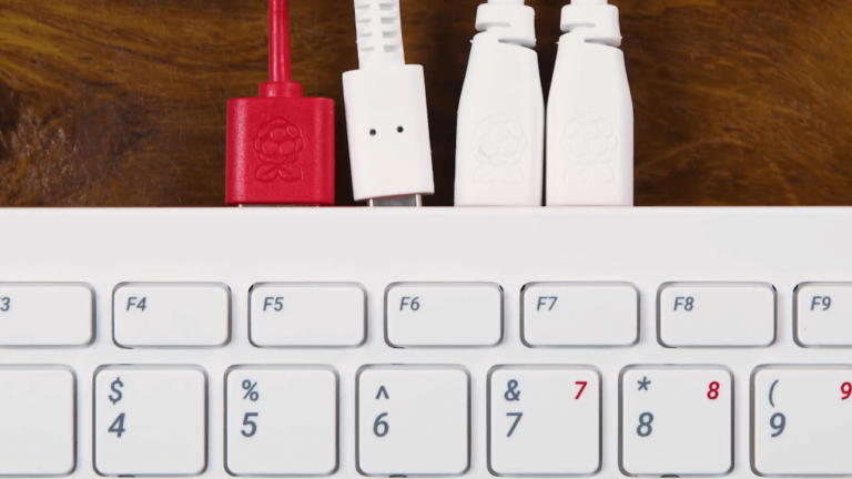 Raspberry Pi 400 Review and Teardown - This Keyboard is a PC ! - TechBuy.in